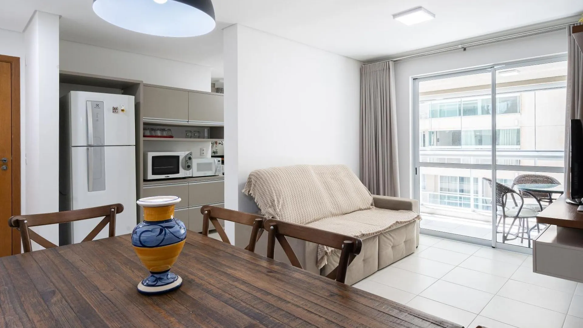 Apto Vista Mar Home Club Pe Na Areia 3 Quartos Ares Condicionados Cozinha Completa Piscina Aquecida Jacuzzi Sauna Academia Quadra Playground Salao De Jogos 15Min Do Beto Carrero Piçarras 0*,  Brezilya