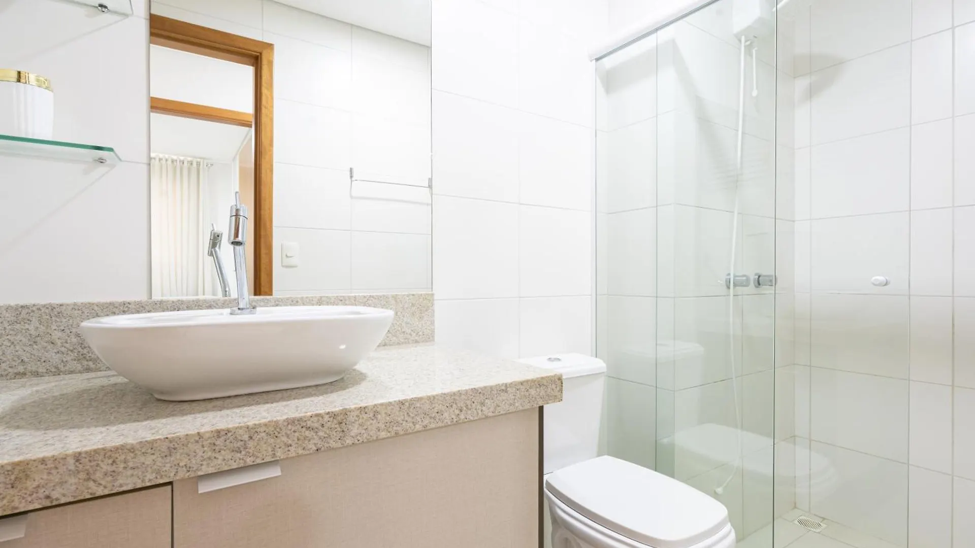 Apto Vista Mar Home Club Pe Na Areia 3 Quartos Ares Condicionados Cozinha Completa Piscina Aquecida Jacuzzi Sauna Academia Quadra Playground Salao De Jogos 15Min Do Beto Carrero Piçarras Brezilya