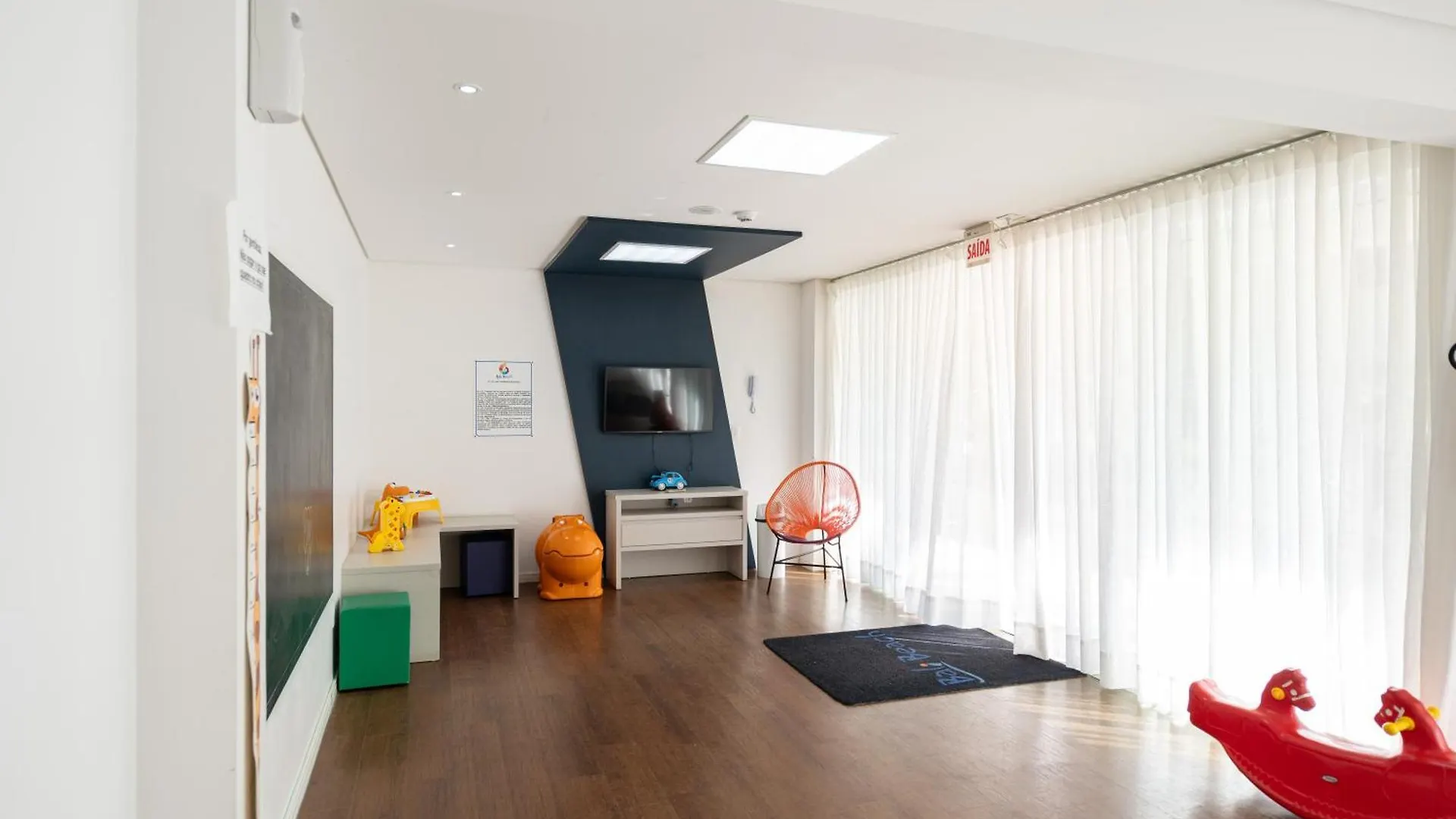 Apto Vista Mar Home Club Pe Na Areia 3 Quartos Ares Condicionados Cozinha Completa Piscina Aquecida Jacuzzi Sauna Academia Quadra Playground Salao De Jogos 15Min Do Beto Carrero Piçarras 아파트