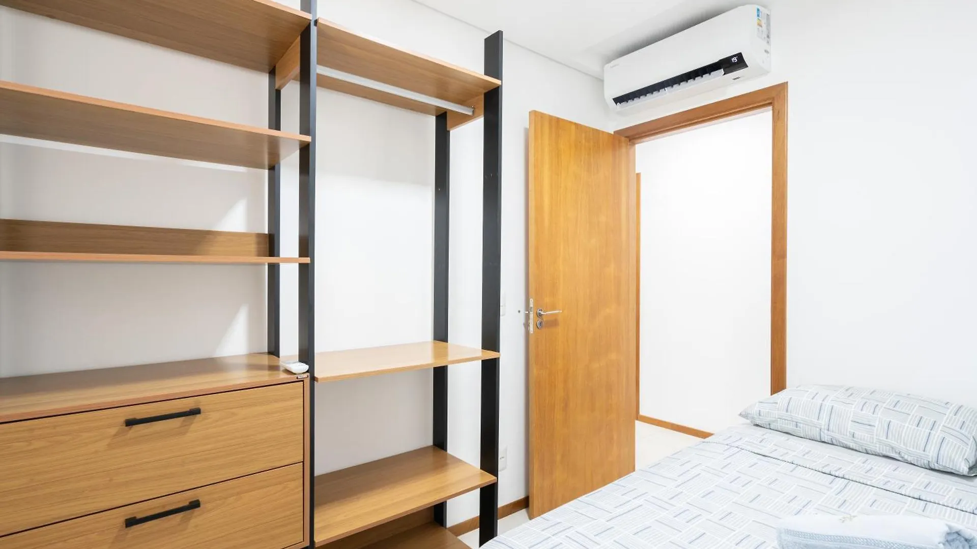 Apto Vista Mar Home Club Pe Na Areia 3 Quartos Ares Condicionados Cozinha Completa Piscina Aquecida Jacuzzi Sauna Academia Quadra Playground Salao De Jogos 15Min Do Beto Carrero Piçarras 0*,